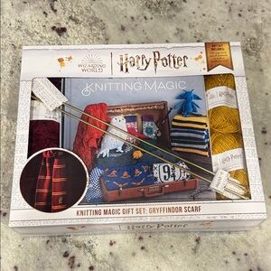 Harry Potter Gryffindor Scarf Knitting Gift Set